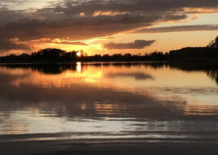 Cisy Ii-bon Turystyczny,ogrodzony Teren Na Wyłączność,150 M Od Jeziora Dom wakacyjny *